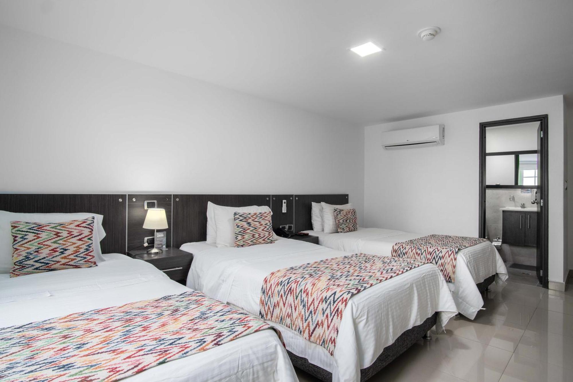 Azor Hotel Cali Versalles Esterno foto